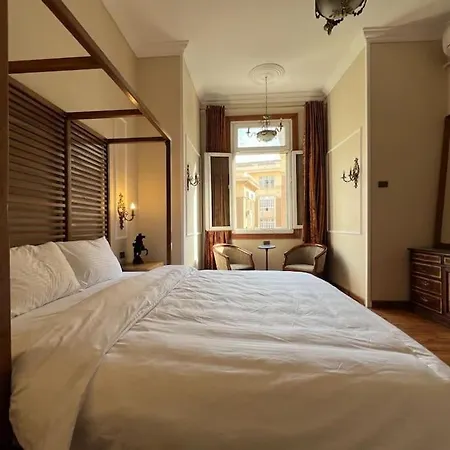 Classic 1Bd With Balcony, No Electricity Cut